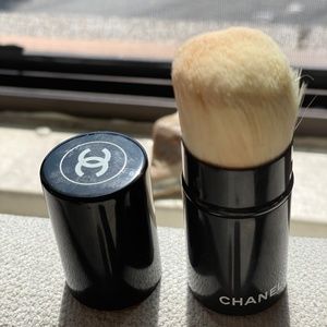 Chanel Travel Brush | Retractable Kabuki Brush no. 108